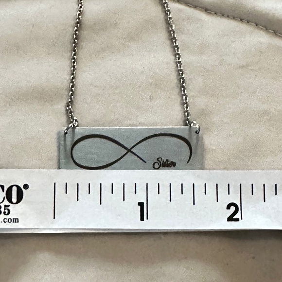 Silver tone rectangular plate on chain w/etched infinity symbol says “Sister” - Picture 12 of 15